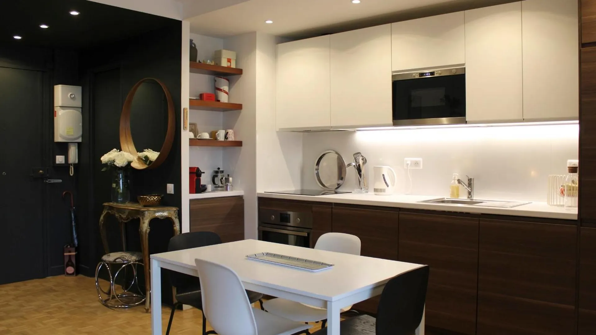 アパート Charming T2 With Balcony Near The Bastille パリ フランス