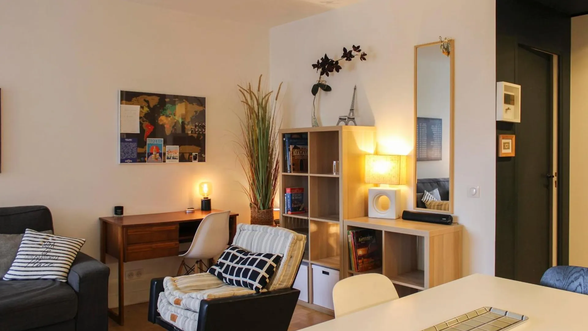 Apartment Charming T2 With Balcony Near The Bastille Paris