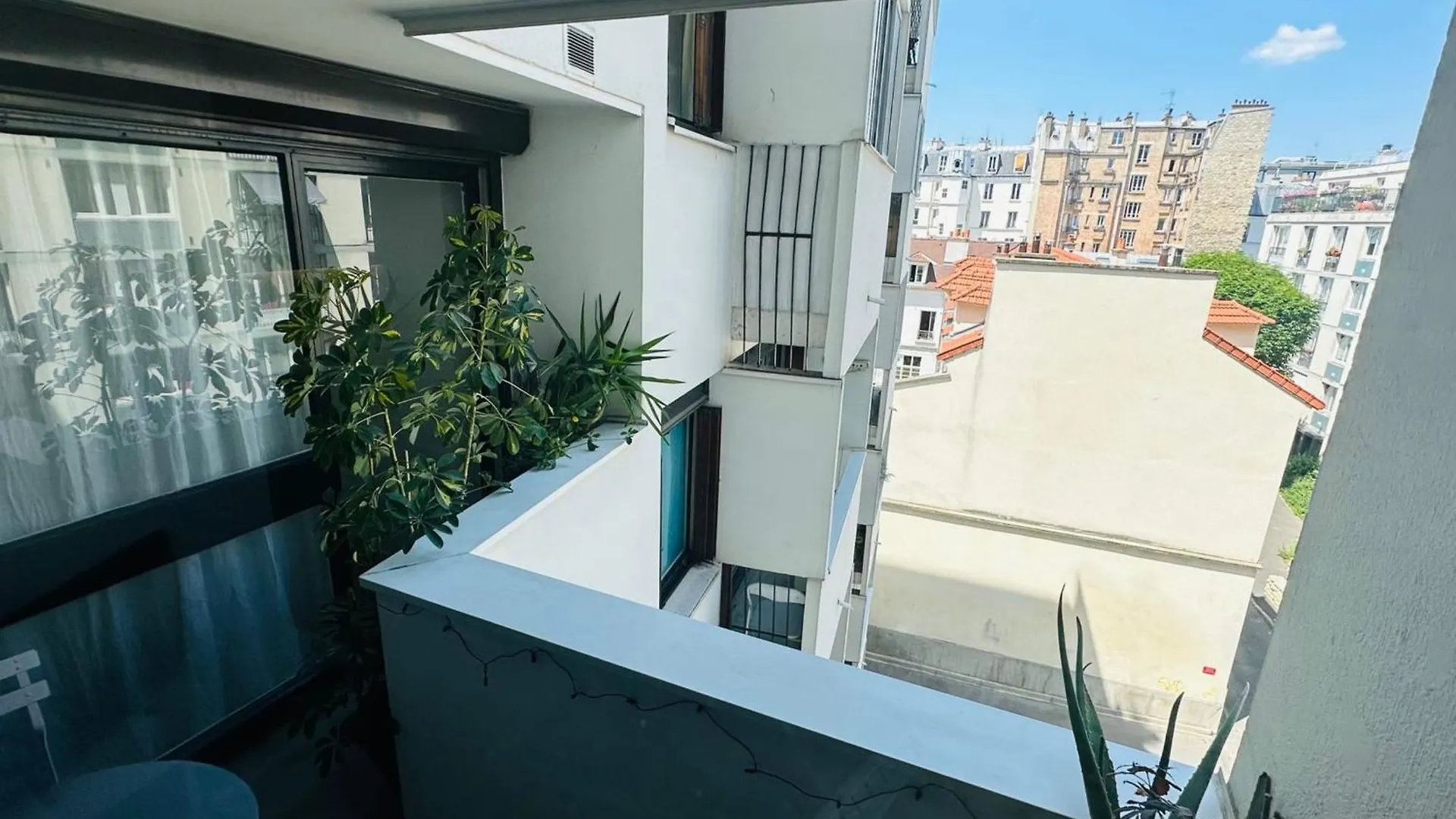 Charming T2 With Balcony Near The Bastille Párizs 0*,  Franciaország